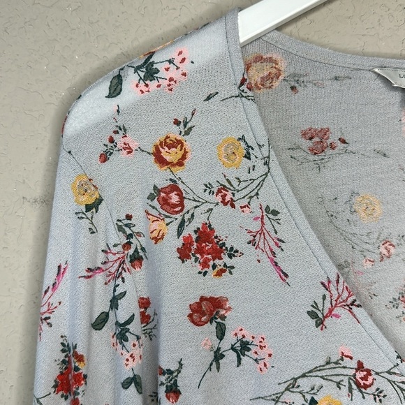 Lucky Brand Surplice Neckline Floral Long Sleeve Boho Top Size Medium - Picture 3 of 9